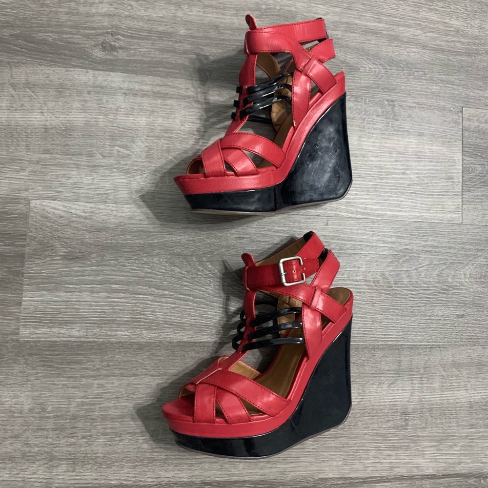 Michael Antonio wedges sz 8
